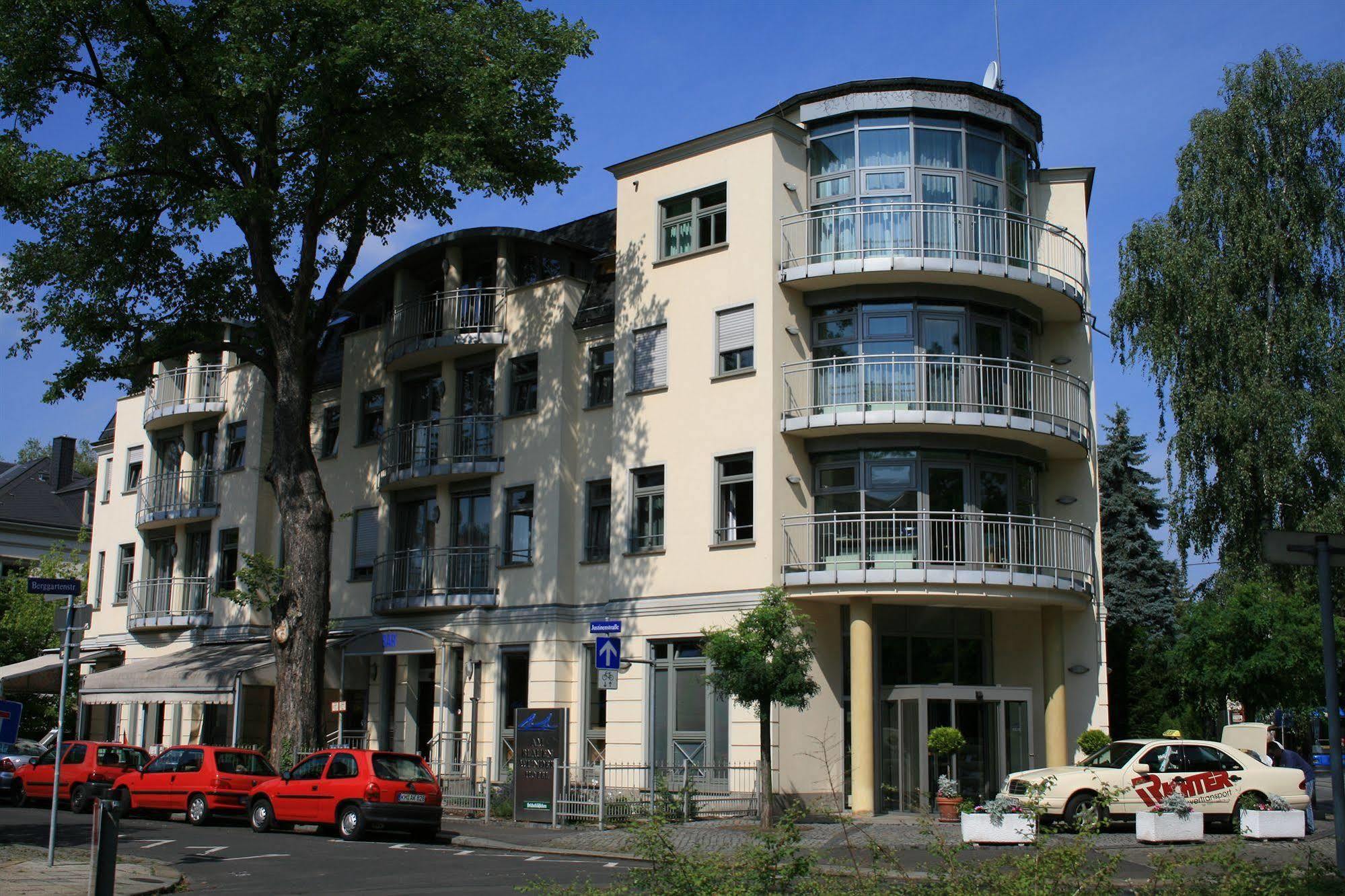 Hotel Am Blauen Wunder Dresden Eksteriør billede